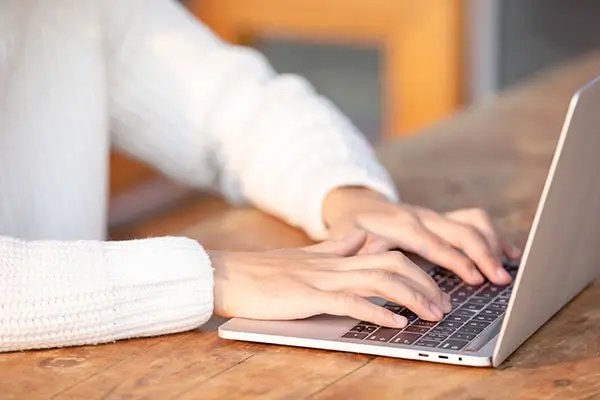 电脑支架搜什么